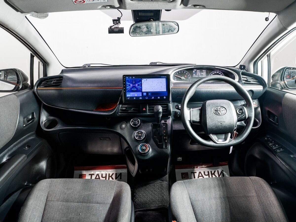 Toyota Sienta 2020 - фото автомобиля