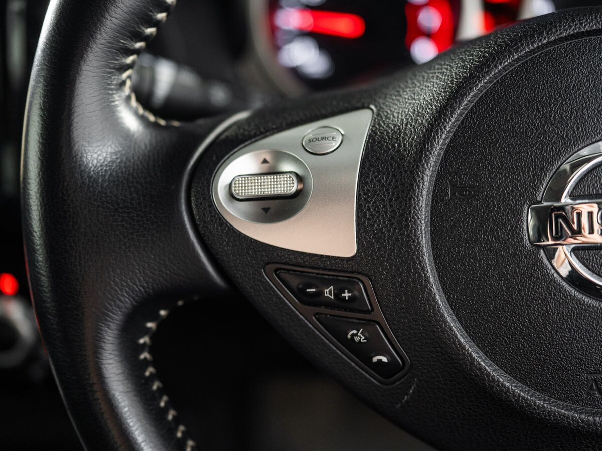 Nissan Juke 2019 - фото автомобиля