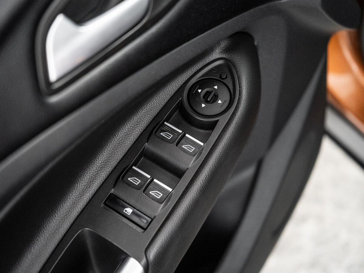 Ford Kuga 2016 - фото автомобиля