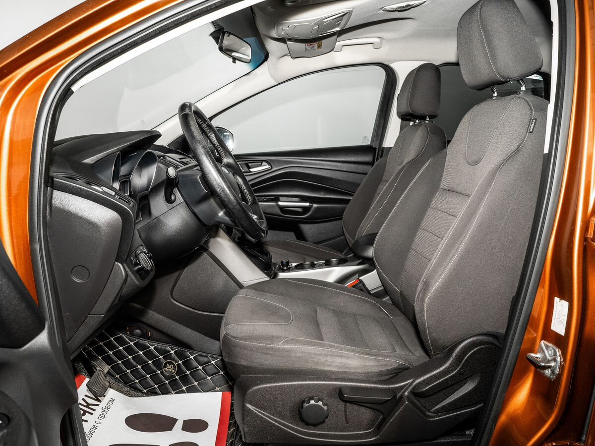 Ford Kuga 2016 - фото автомобиля