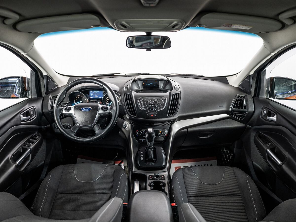 Ford Kuga 2016 - фото автомобиля