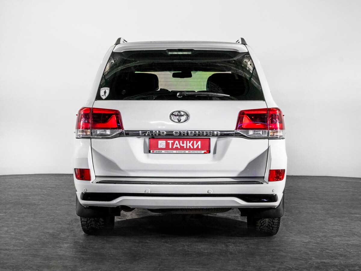 Toyota Land Cruiser 2011 - фото автомобиля