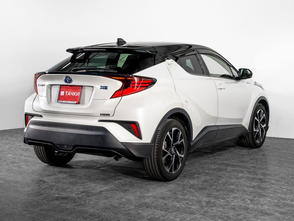 Toyota C-HR 2020 - фото автомобиля