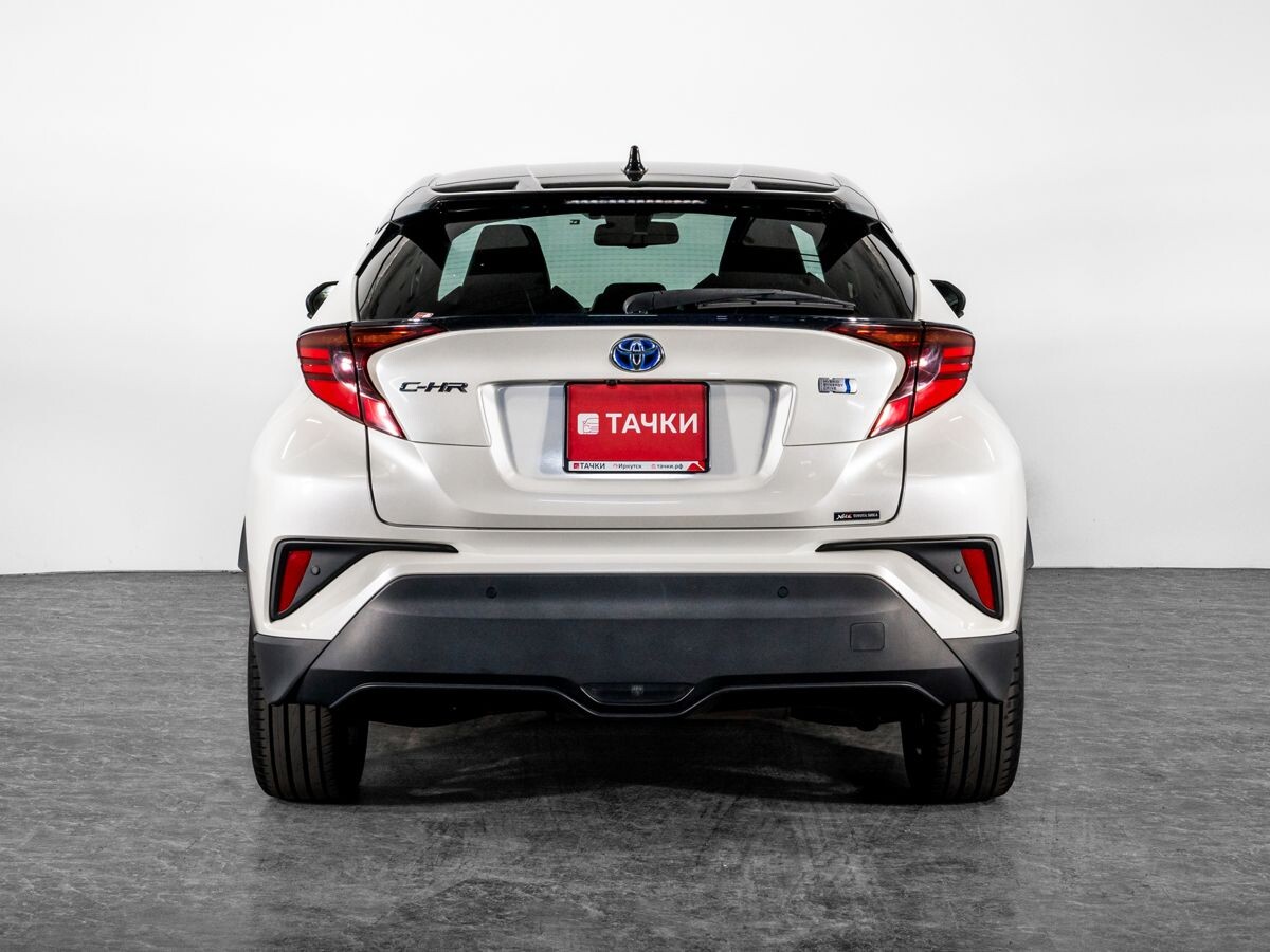 Toyota C-HR 2020 - фото автомобиля