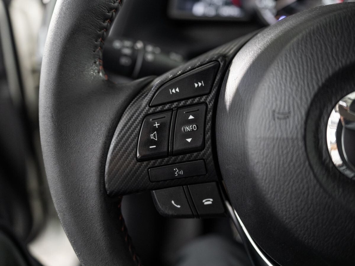 Mazda Mazda3 2014 - фото автомобиля