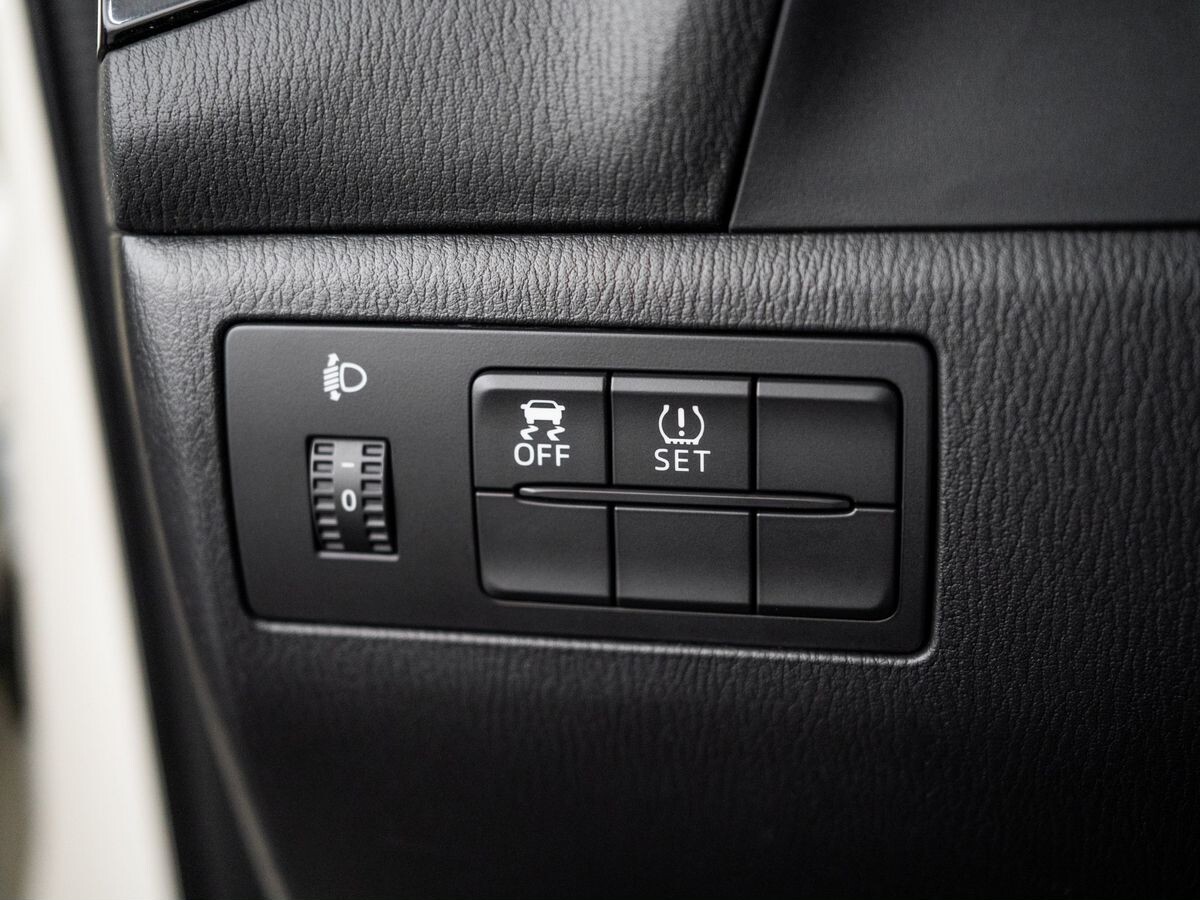 Mazda Mazda3 2014 - фото автомобиля