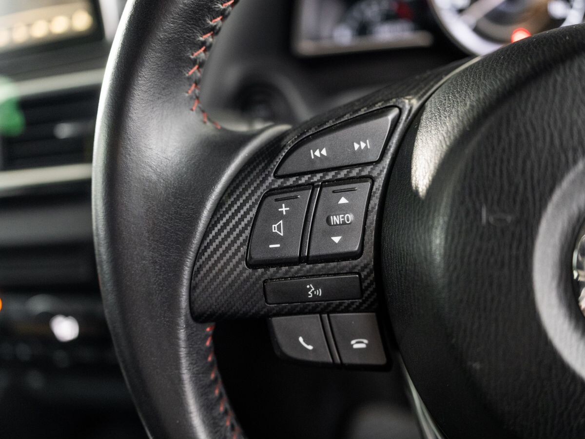 Mazda Axela 2014 - фото автомобиля