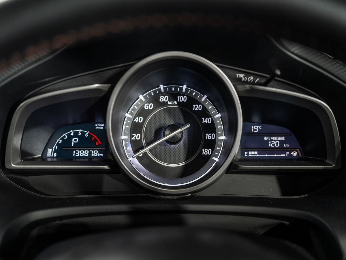 Mazda Axela 2014 - фото автомобиля