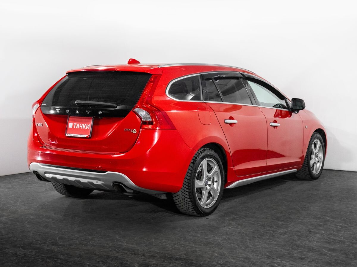 Volvo V60 2011 - фото автомобиля