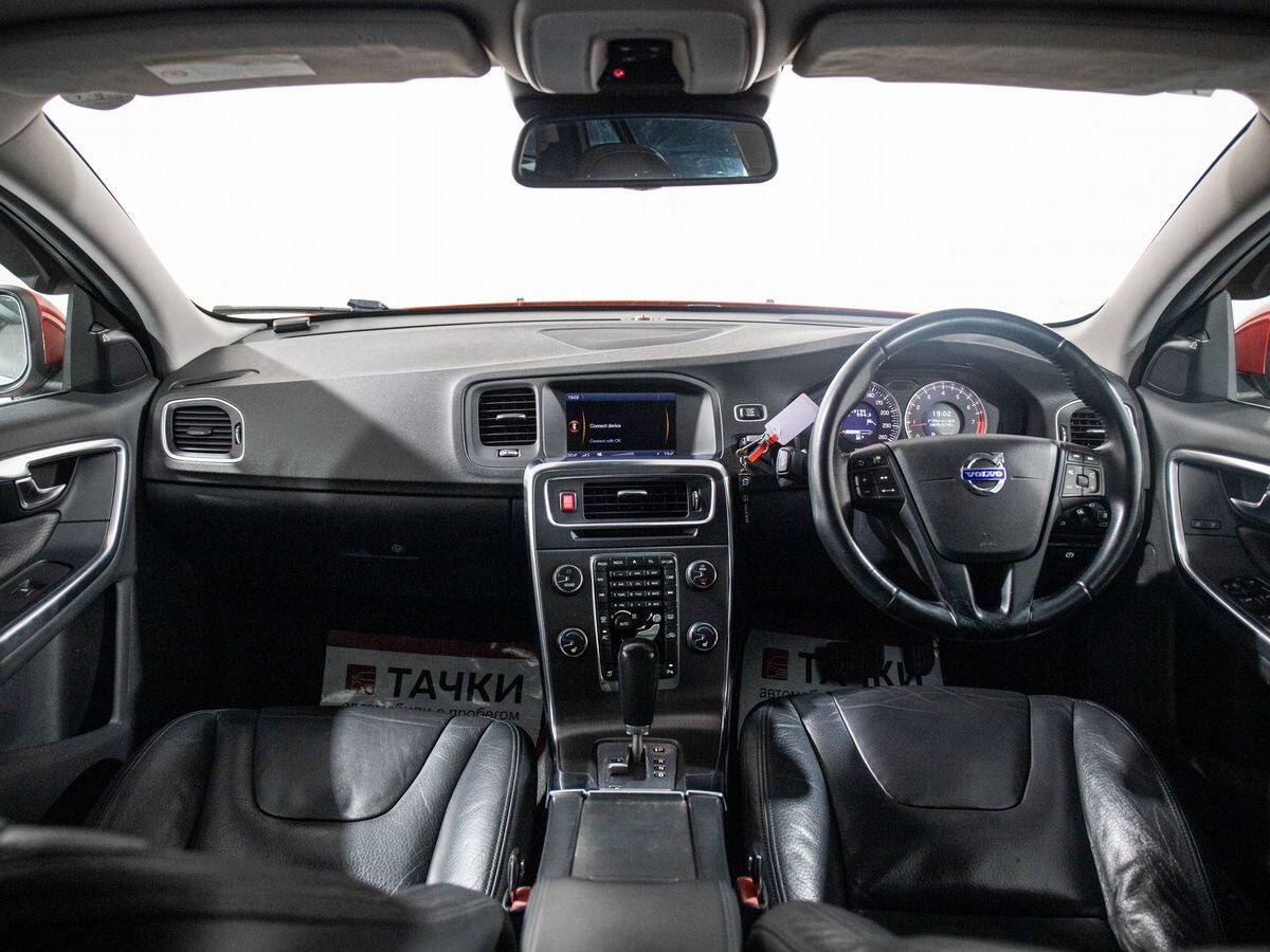Volvo V60 2011 - фото автомобиля