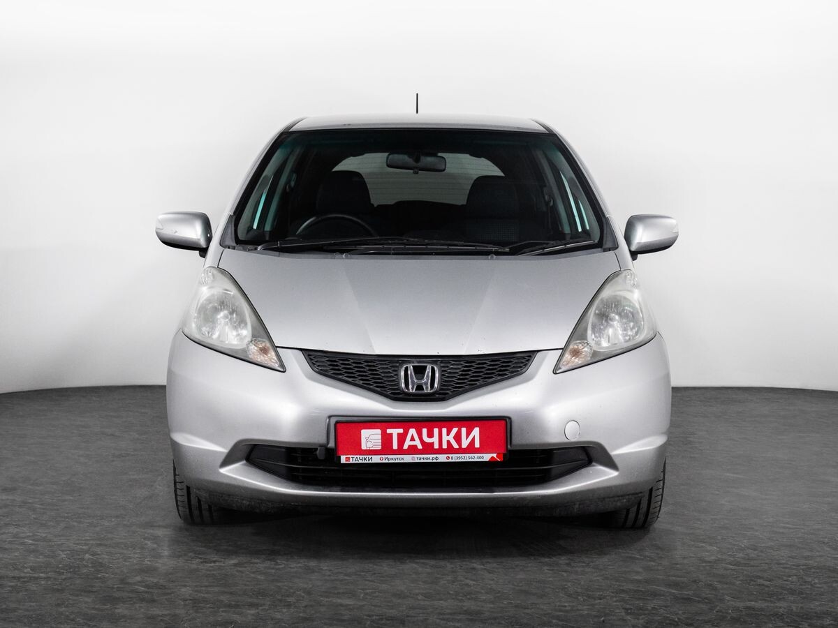 Honda Fit 2010 - фото автомобиля