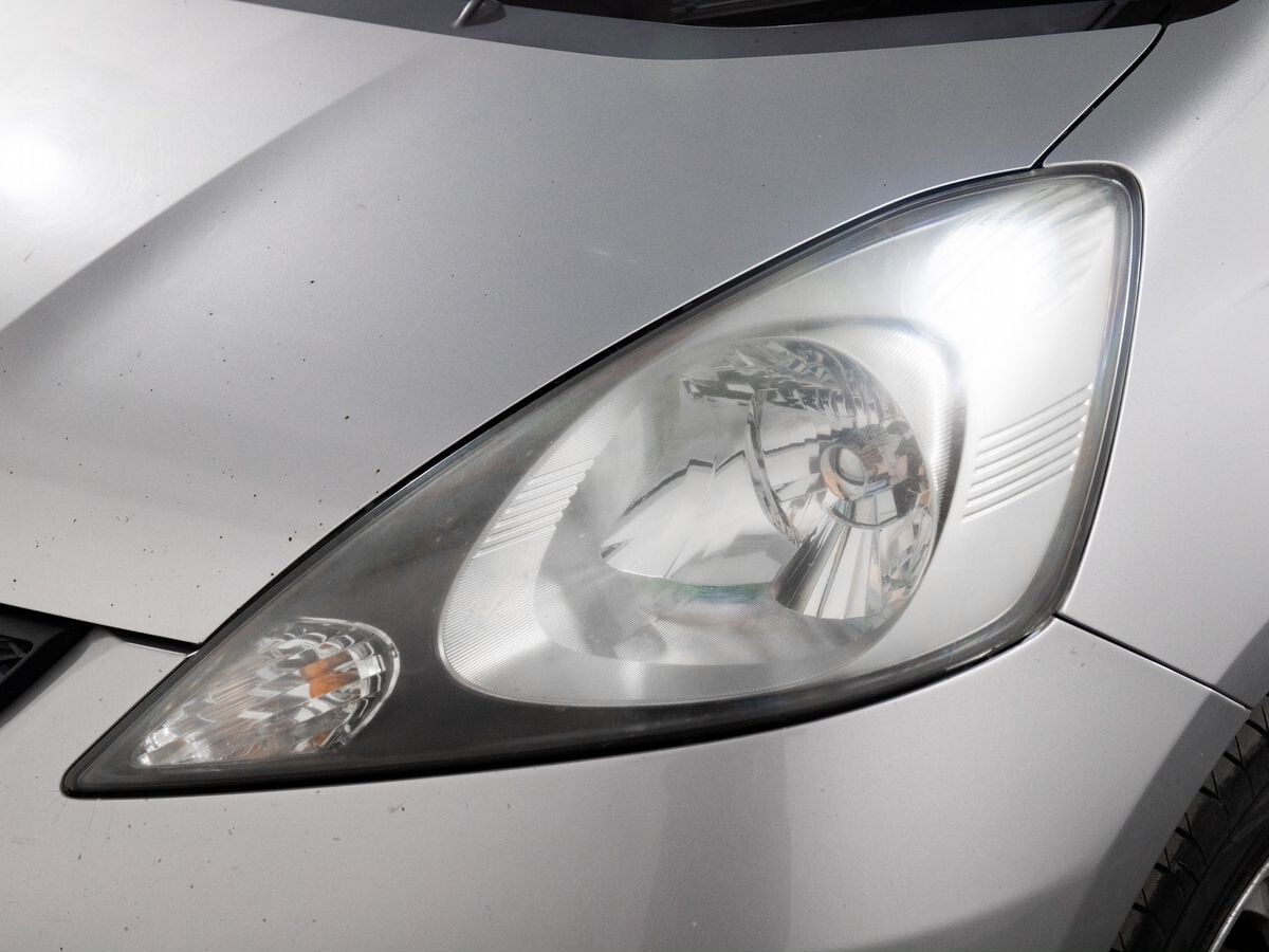 Honda Fit 2010 - фото автомобиля
