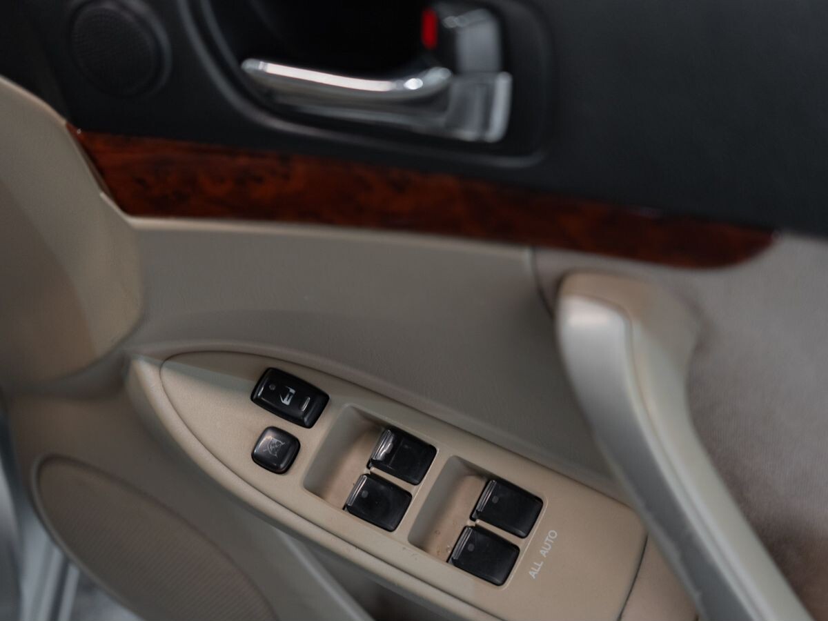 Toyota Premio 2003 - фото автомобиля