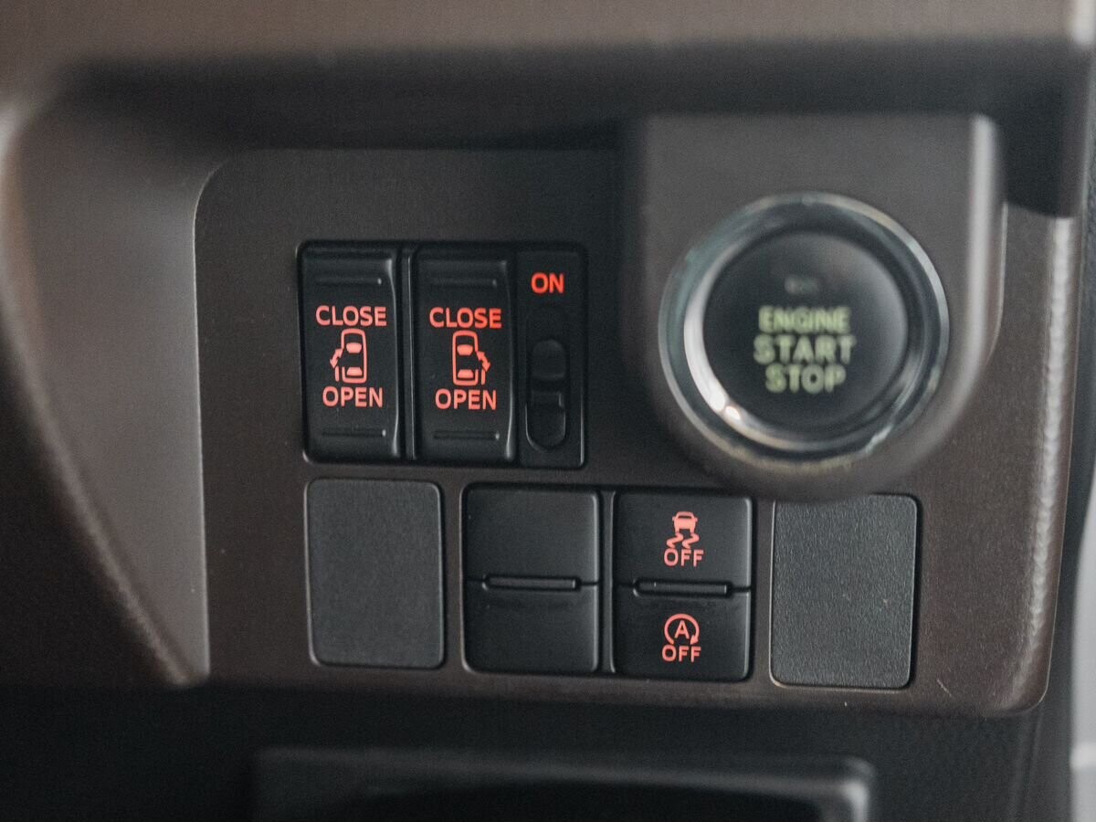 Toyota Roomy 2016 - фото автомобиля