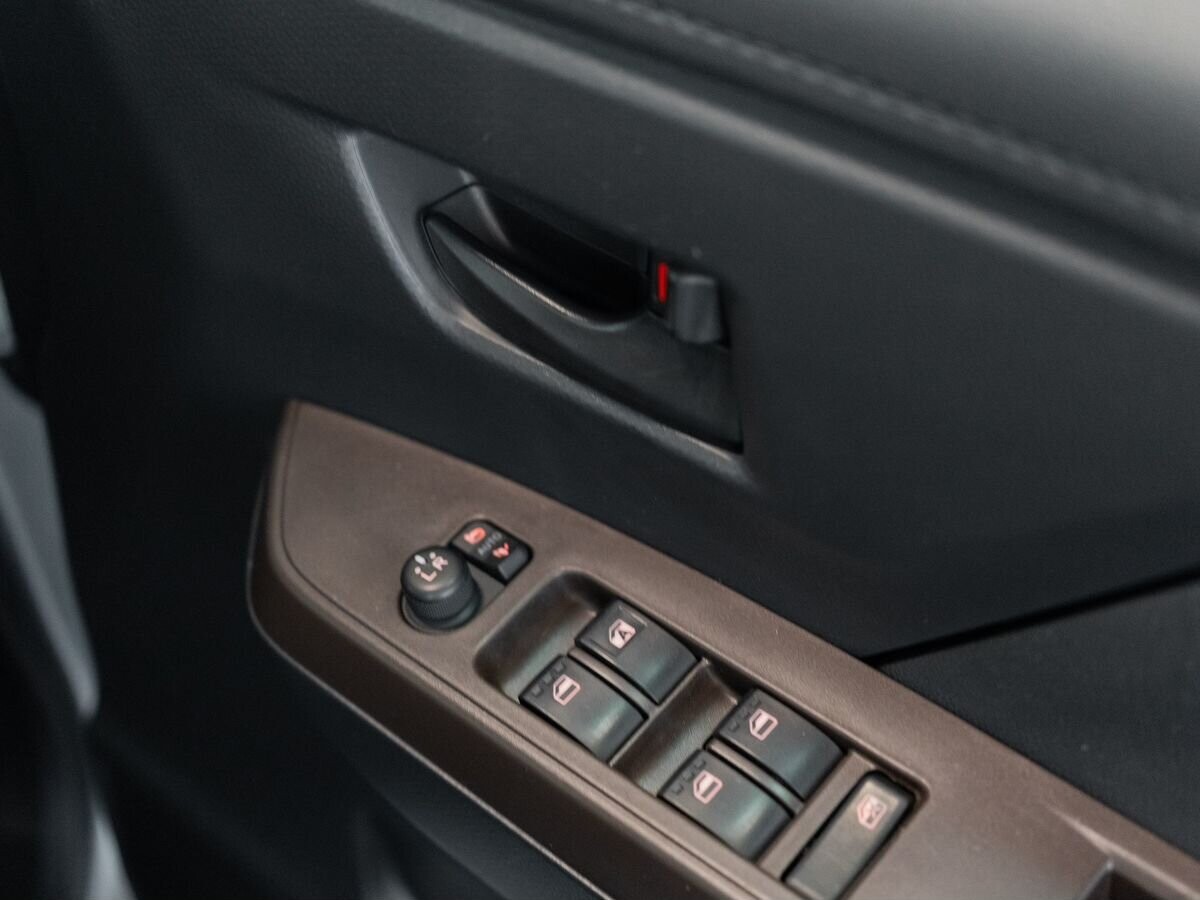 Toyota Roomy 2016 - фото автомобиля