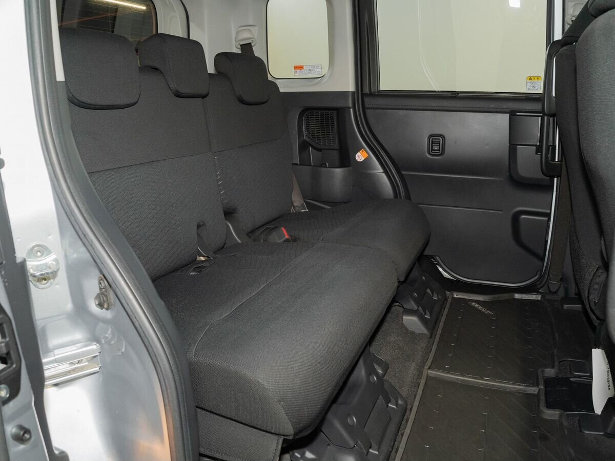Toyota Roomy 2016 - фото автомобиля