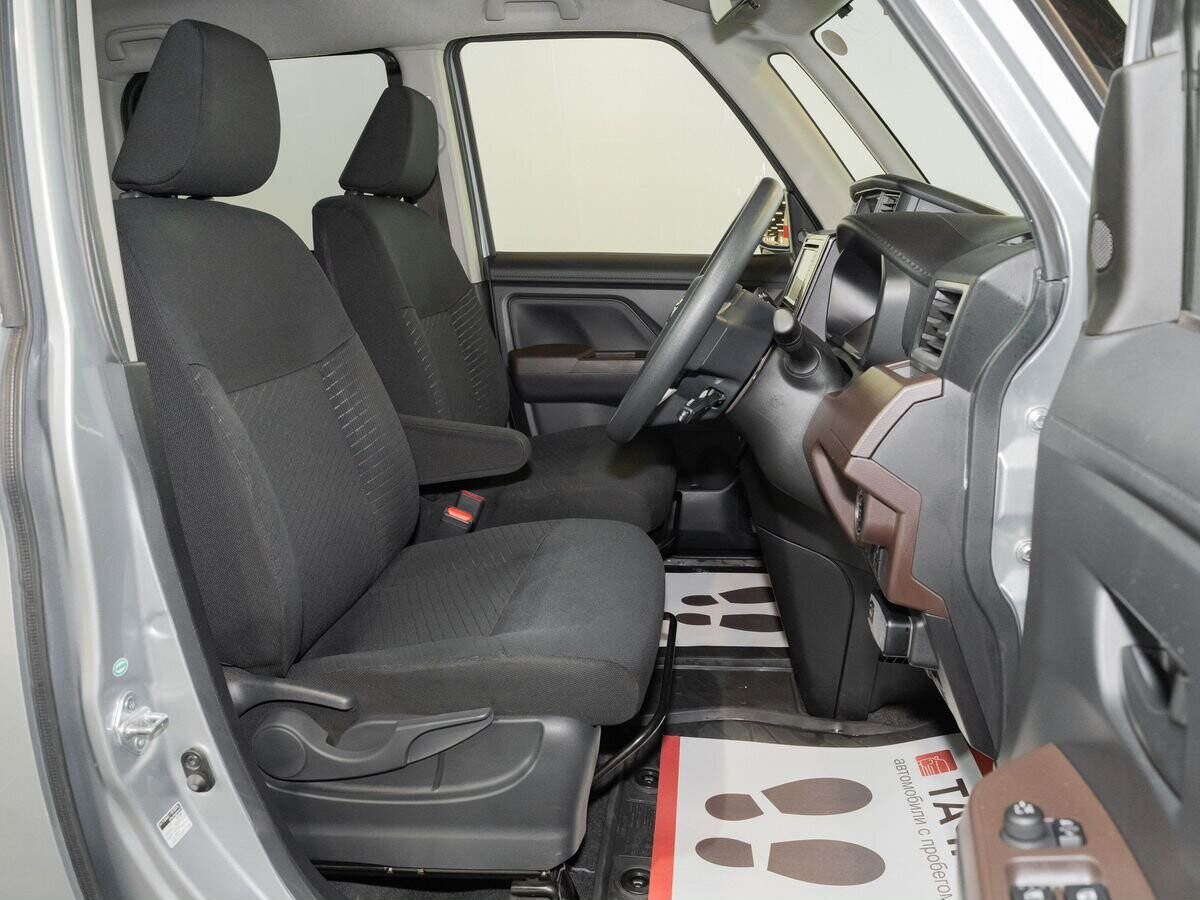 Toyota Roomy 2016 - фото автомобиля
