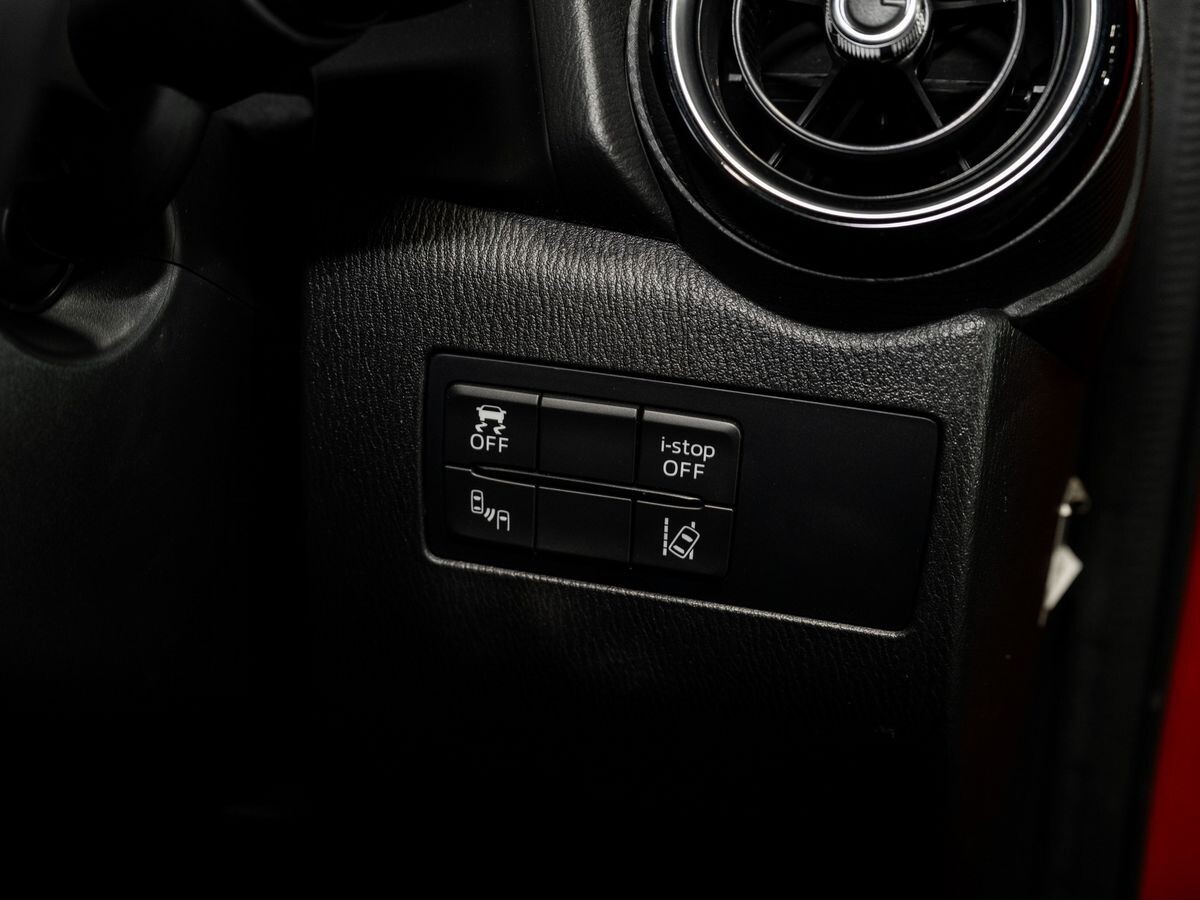 Mazda Demio 2016 - фото автомобиля