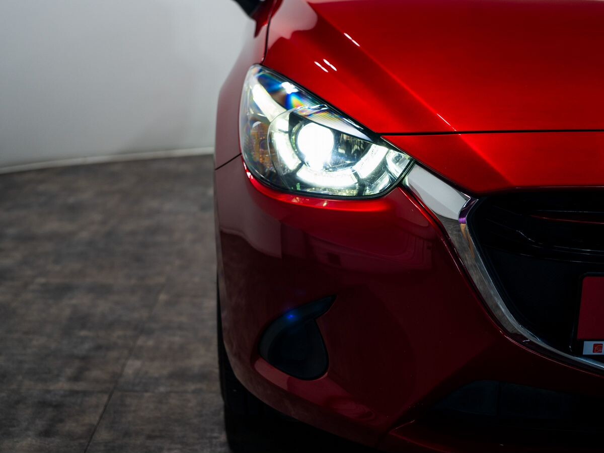 Mazda Demio 2016 - фото автомобиля