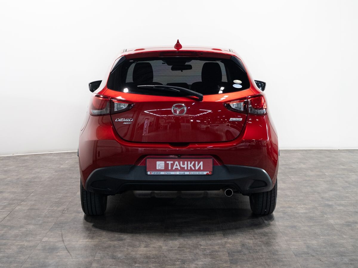 Mazda Demio 2016 - фото автомобиля