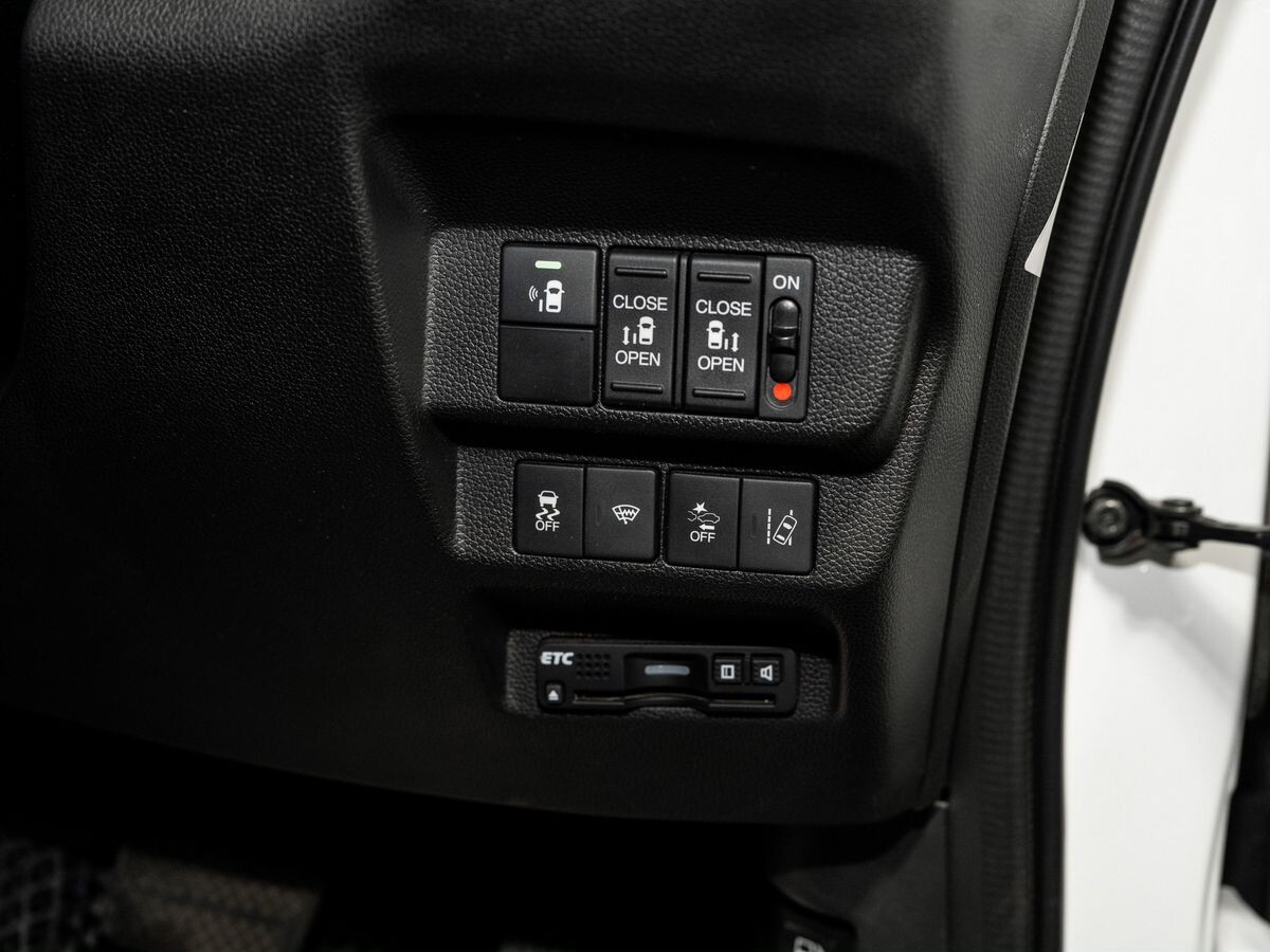 Honda Freed+ 2018 - фото автомобиля