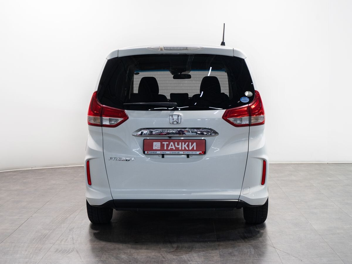 Honda Freed+ 2018 - фото автомобиля