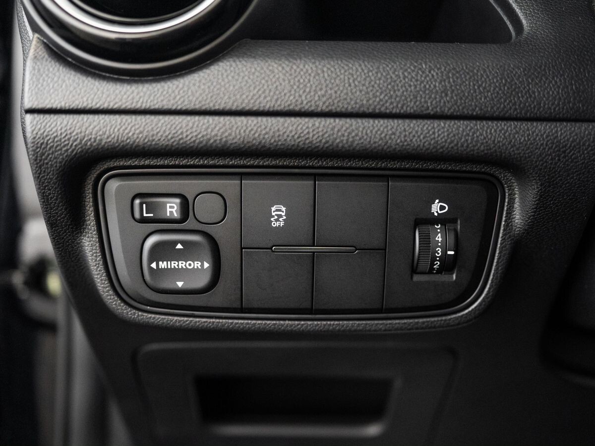 Changan Alsvin 2023 - фото автомобиля