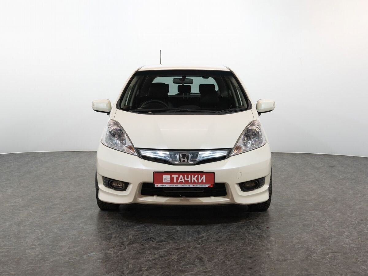 Honda Fit Shuttle 2012 - фото автомобиля