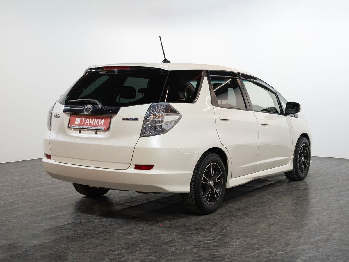 Honda Fit Shuttle 2012 - фото автомобиля