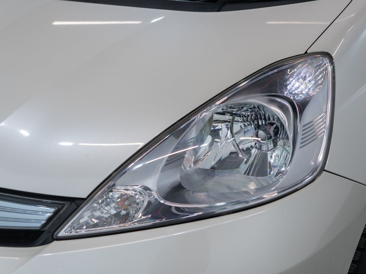 Honda Fit Shuttle 2012 - фото автомобиля