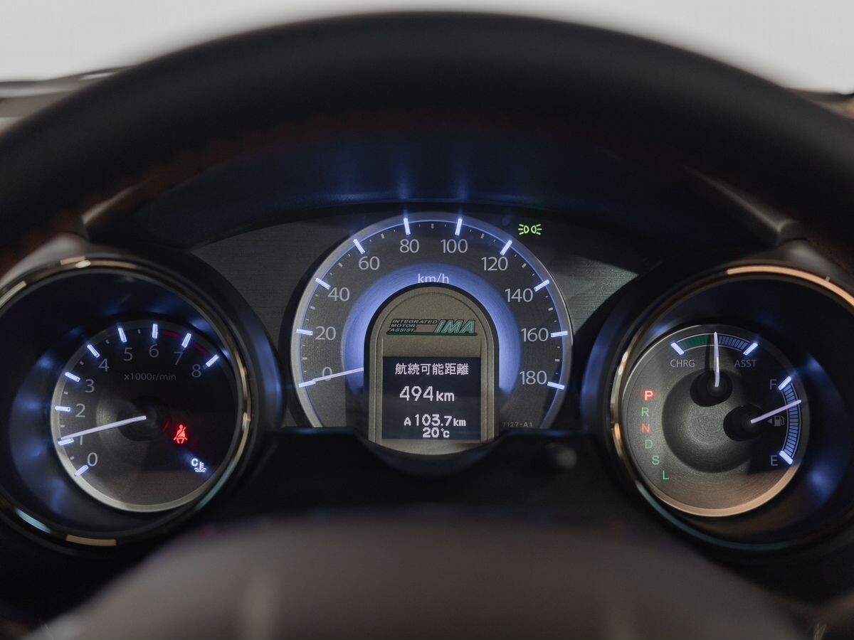 Honda Fit Shuttle 2012 - фото автомобиля