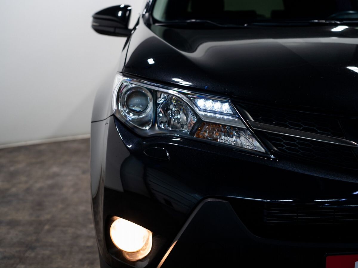 Toyota RAV4 2013 - фото автомобиля