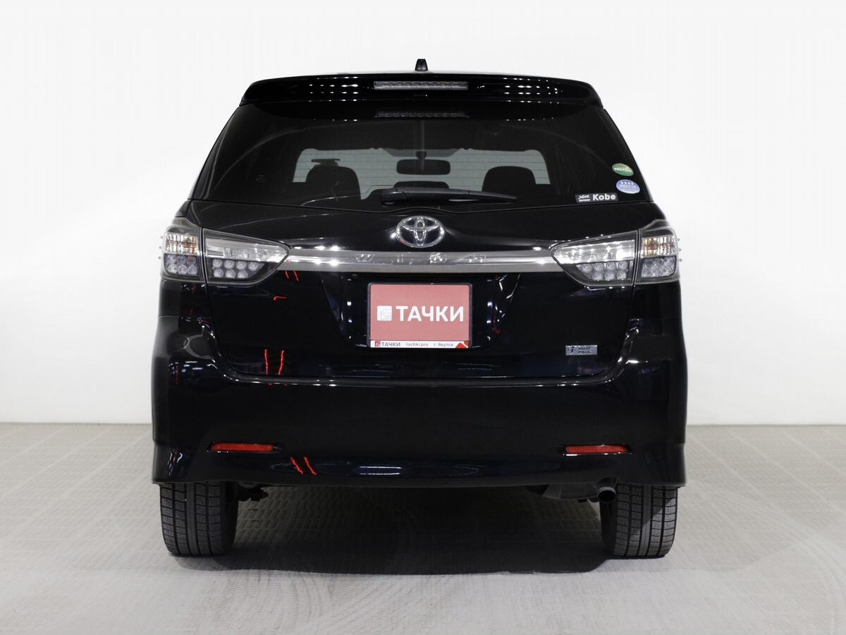 Toyota Wish 2015 - фото автомобиля