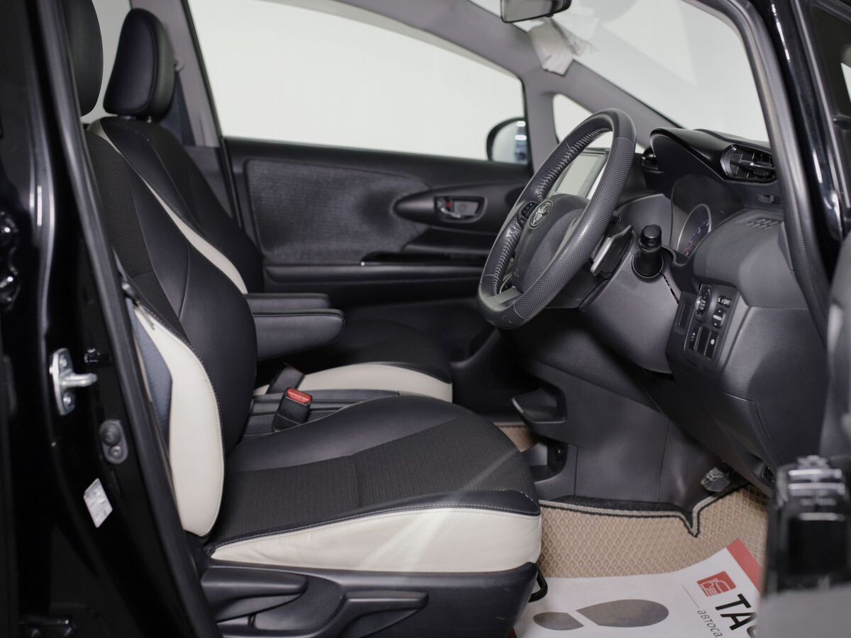 Toyota Wish 2015 - фото автомобиля