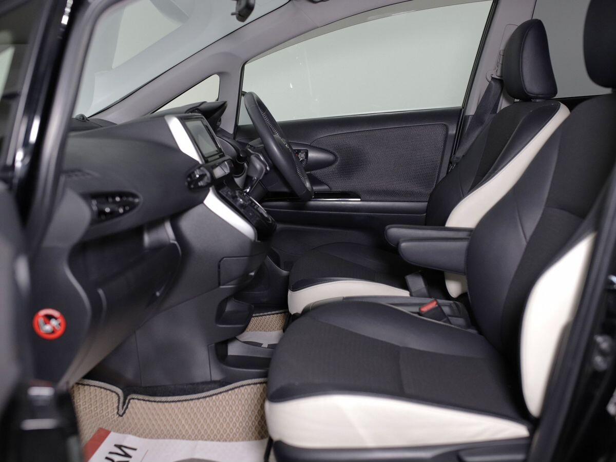 Toyota Wish 2015 - фото автомобиля