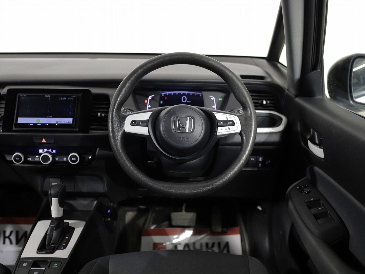 Honda Fit 2020 - фото автомобиля
