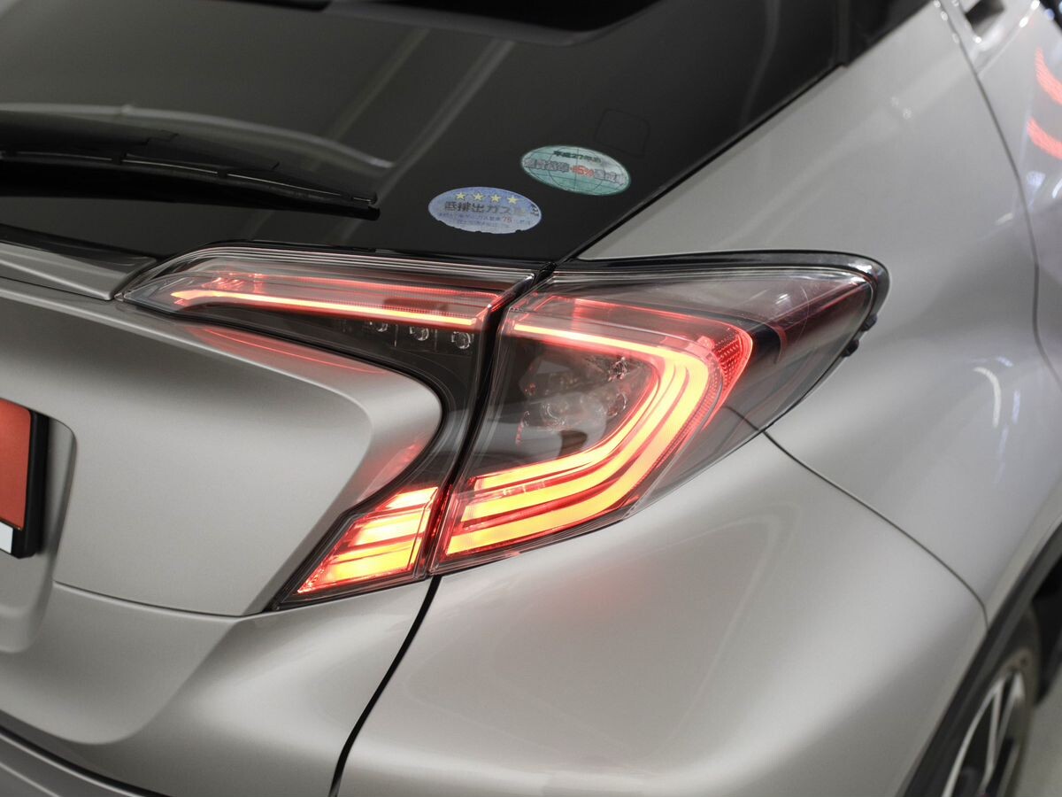 Toyota C-HR 2016 - фото автомобиля