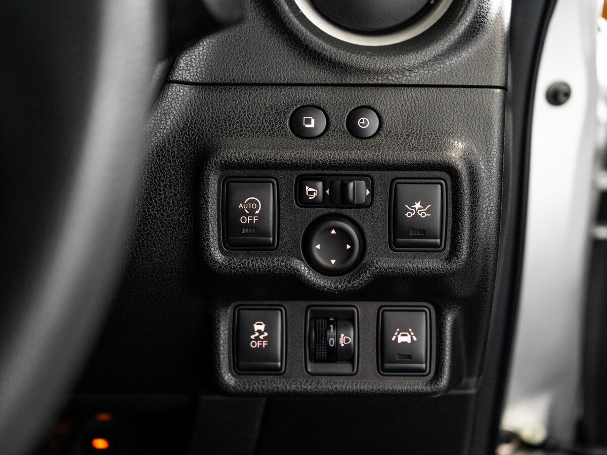 Nissan Note 2015 - фото автомобиля
