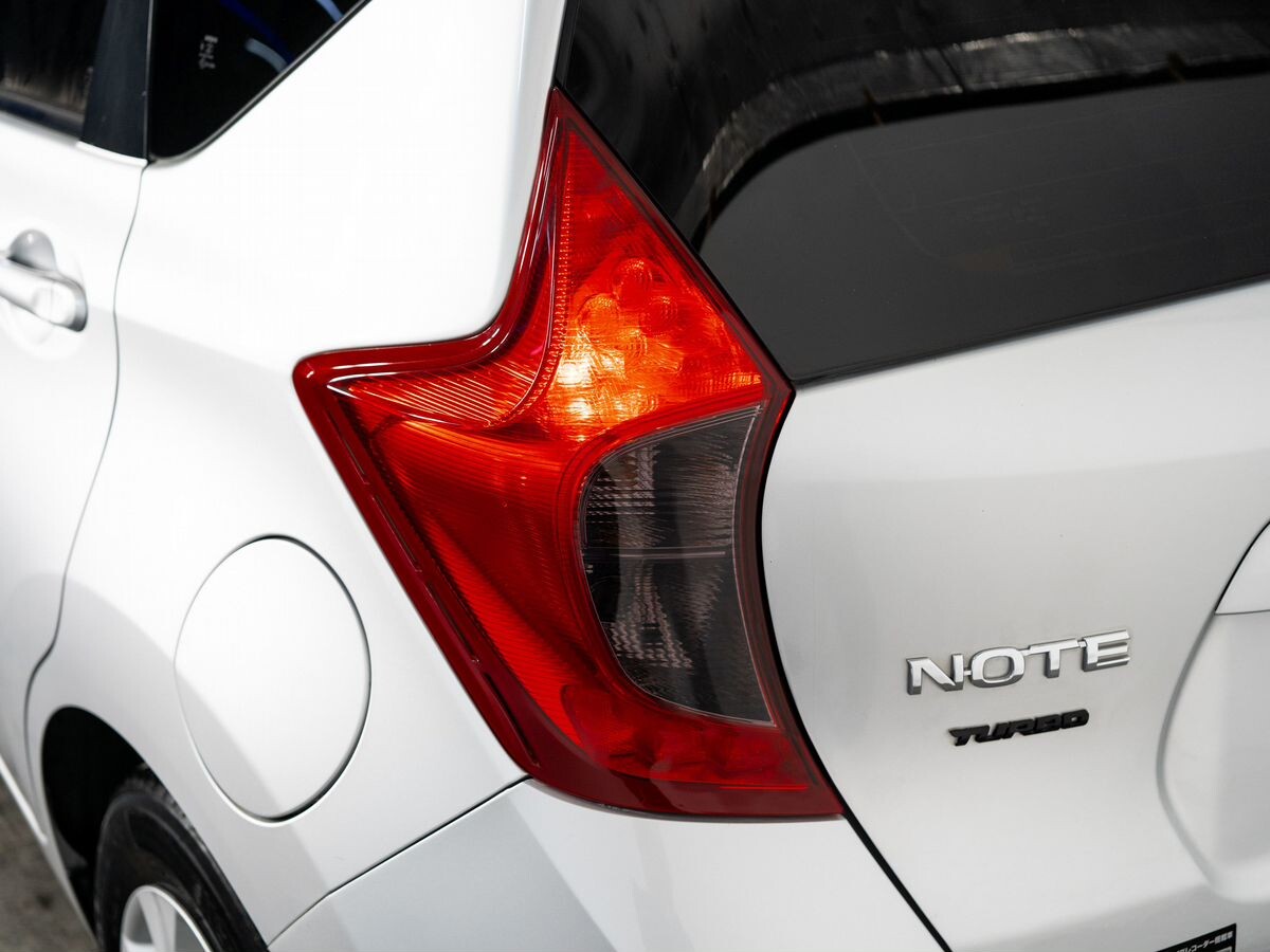 Nissan Note 2015 - фото автомобиля
