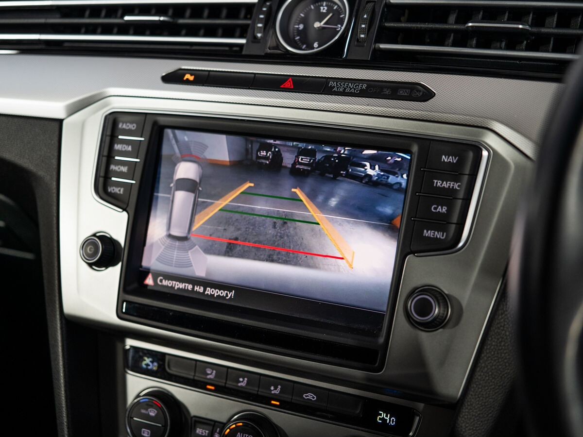 Volkswagen Passat 2015 - фото автомобиля