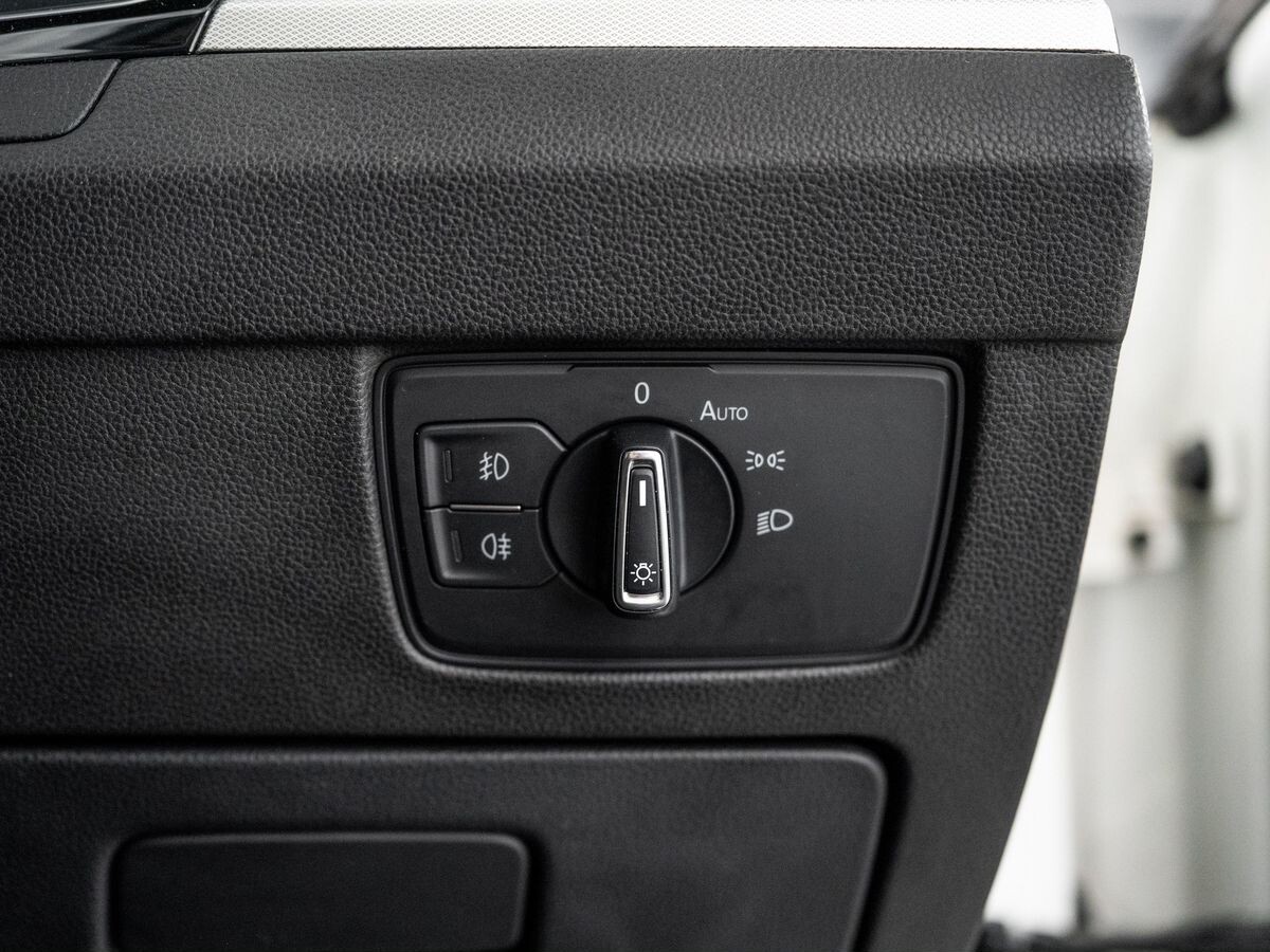 Volkswagen Passat 2015 - фото автомобиля
