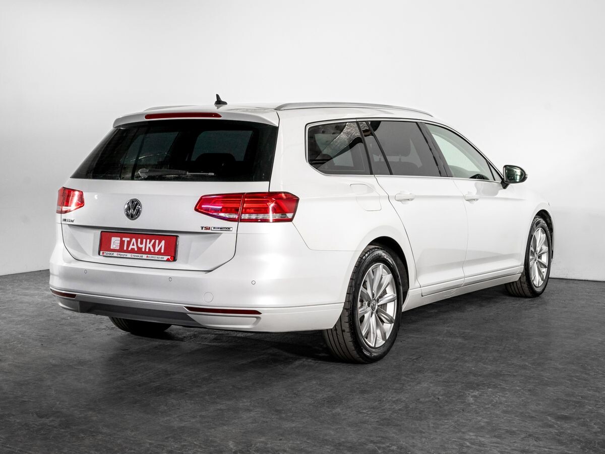 Volkswagen Passat 2015 - фото автомобиля