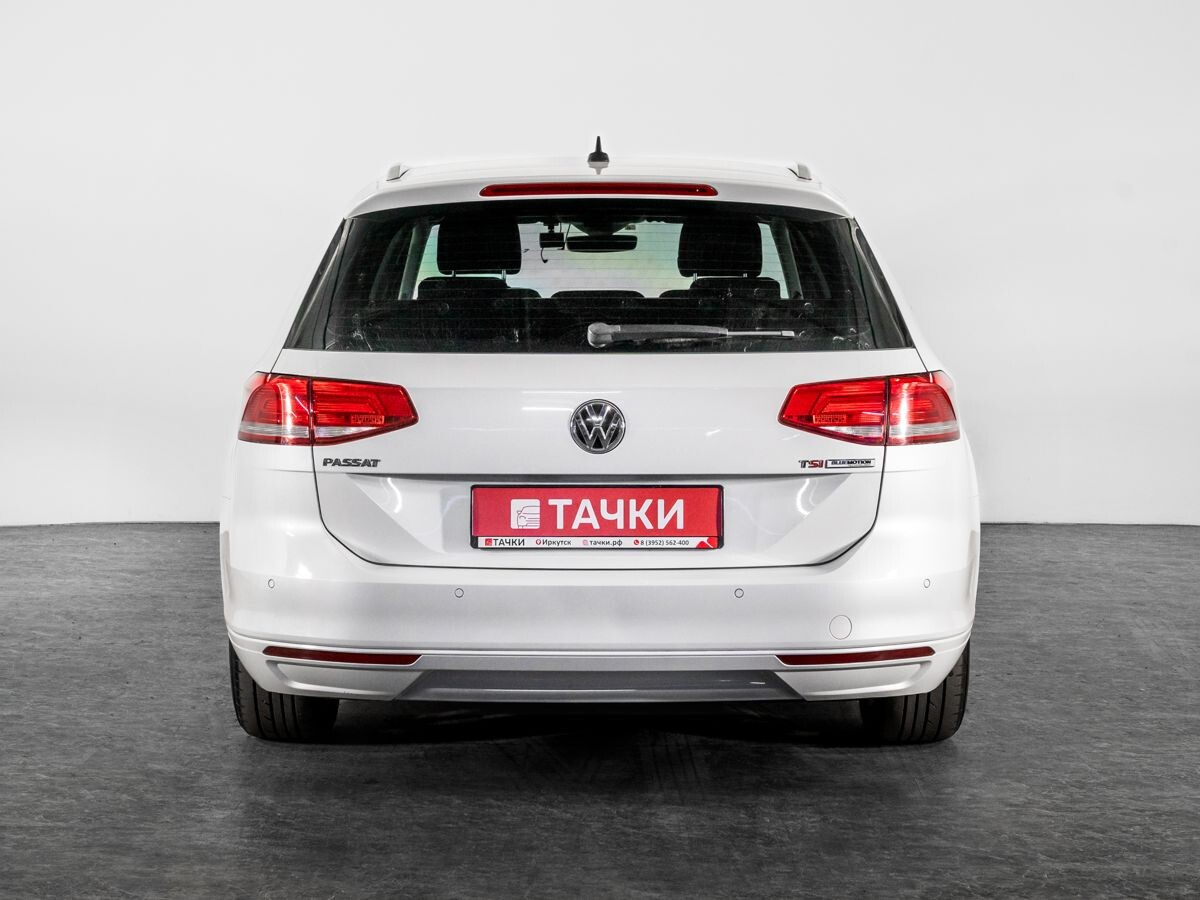 Volkswagen Passat 2015 - фото автомобиля