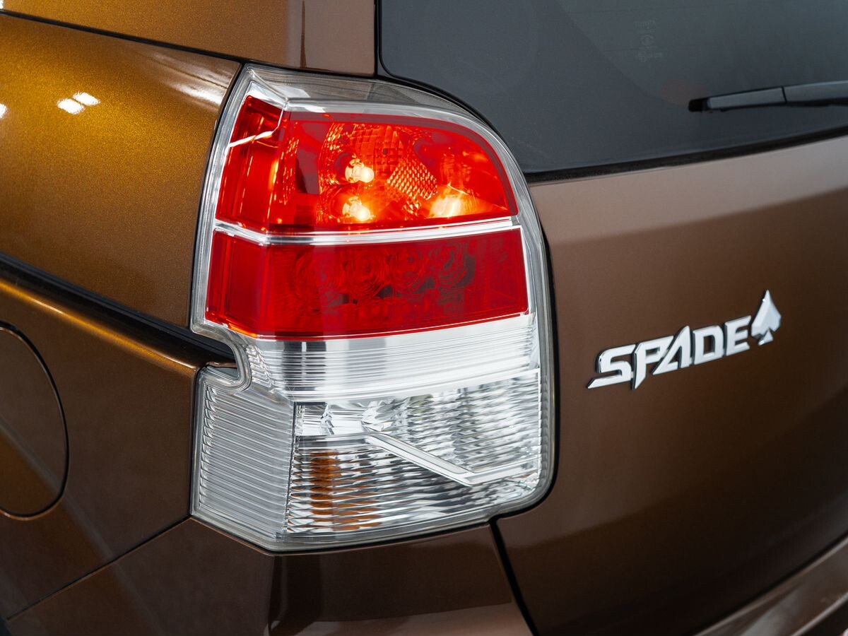 Toyota Spade 2015 - фото автомобиля