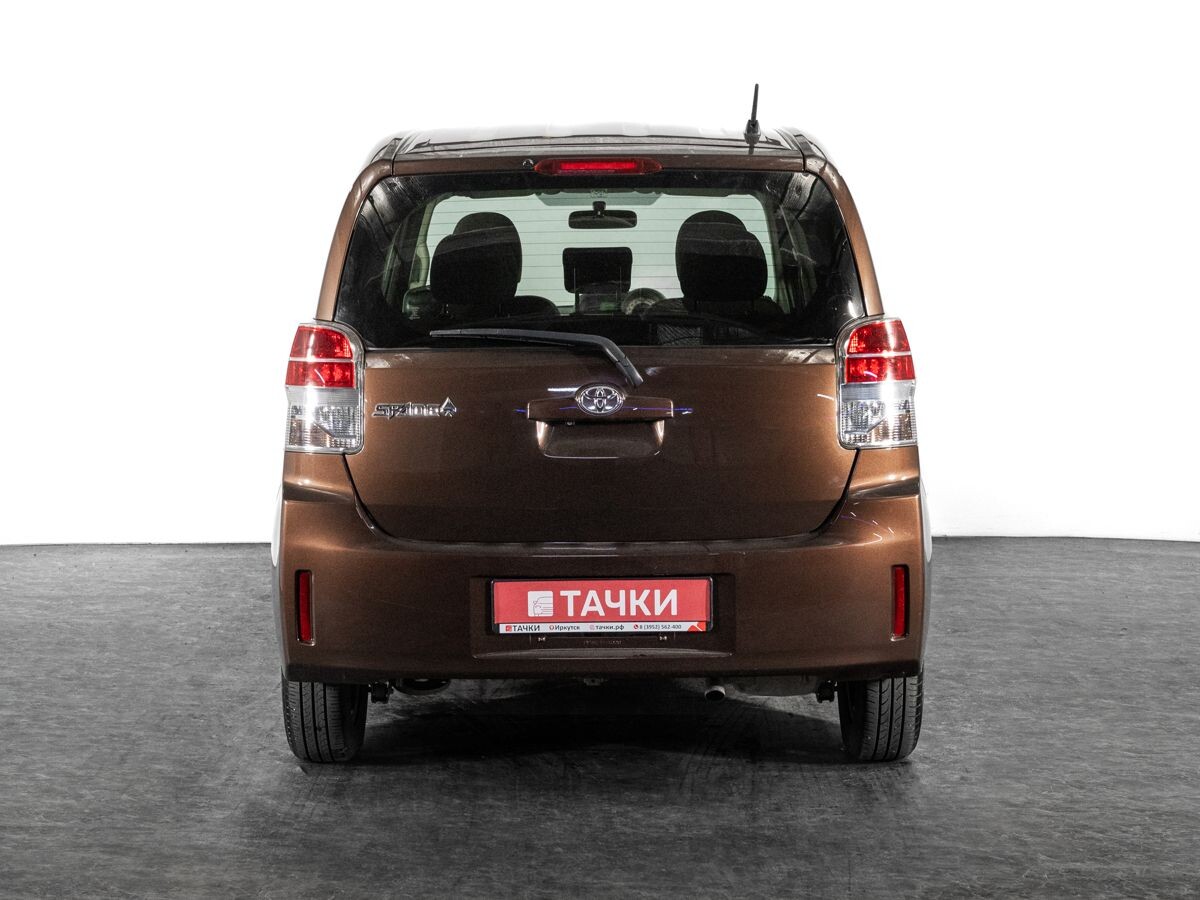 Toyota Spade 2015 - фото автомобиля