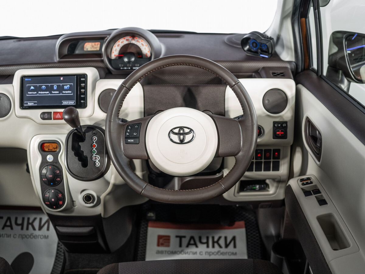 Toyota Spade 2015 - фото автомобиля