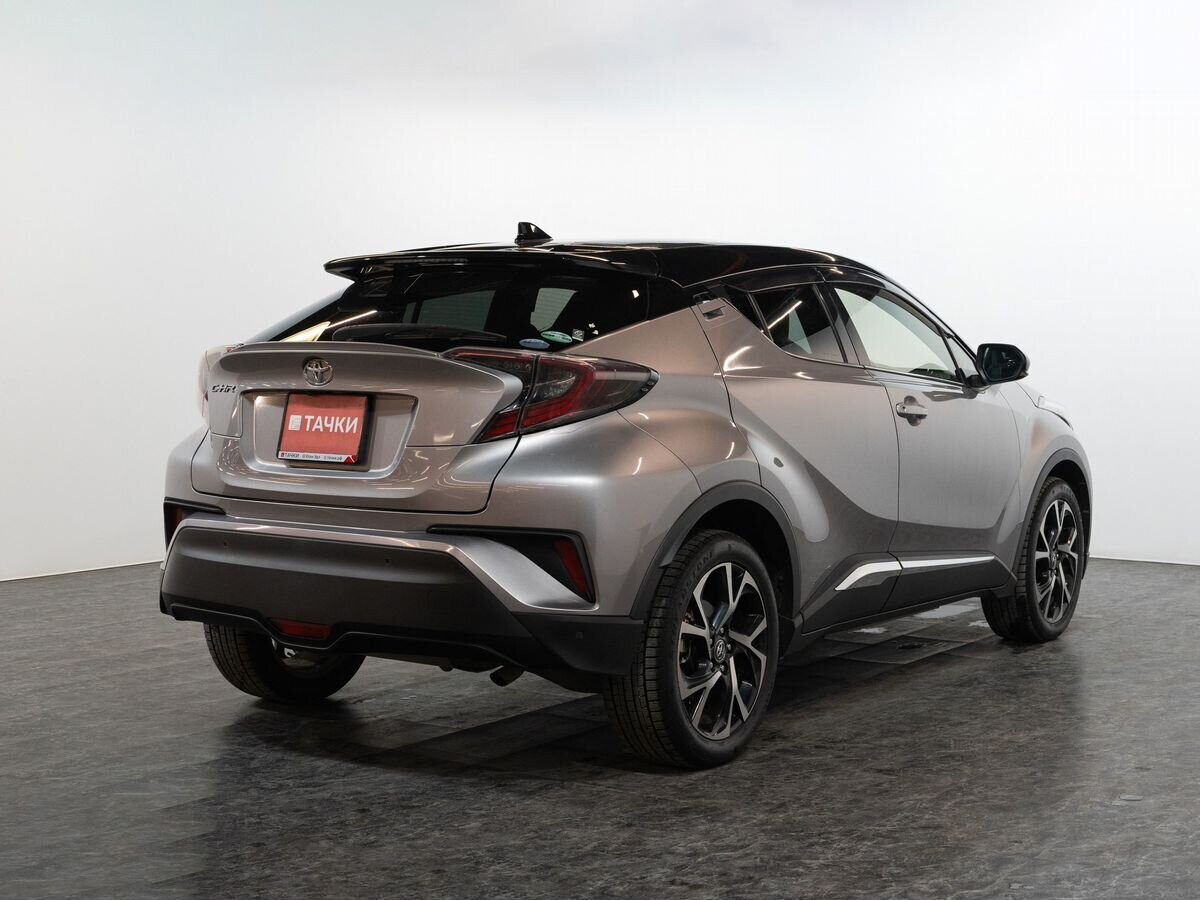 Toyota C-HR 2017 - фото автомобиля