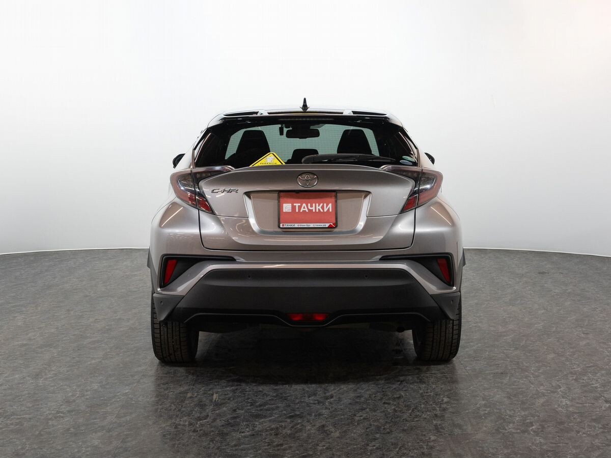 Toyota C-HR 2017 - фото автомобиля