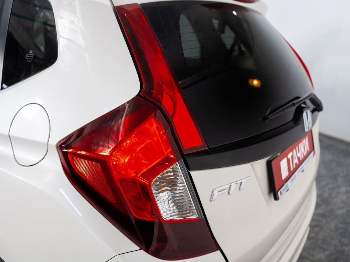 Honda Fit 2018 - фото автомобиля