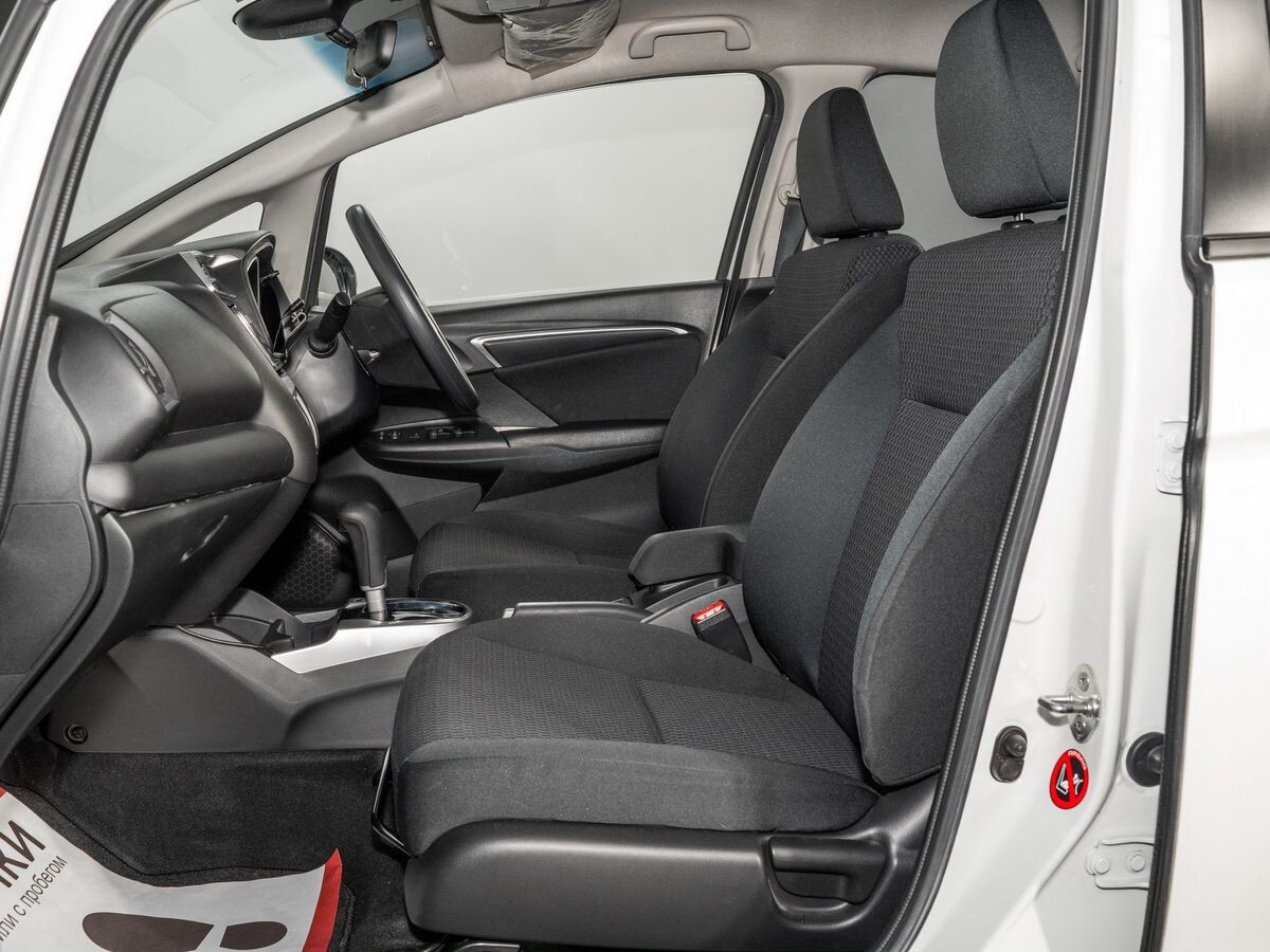 Honda Fit 2018 - фото автомобиля
